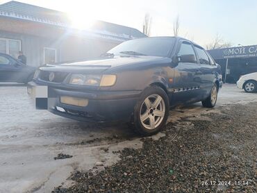 гид: Volkswagen Passat: 1994 г., 1.8 л, Механика, Бензин, Седан