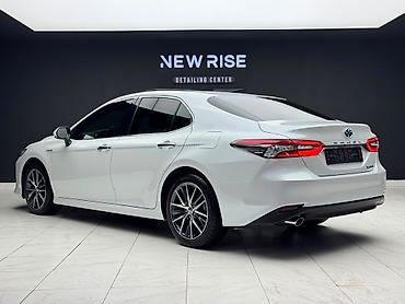 sg 5: Toyota Camry: 2023 г., 2.5 л, Автомат, Гибрид, Седан — 4