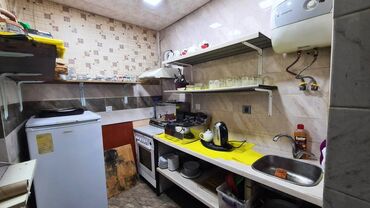 Restoran, kafelər: Köhnə Günəşlidə, Venesiya Şadlıq Sarayı yaxınlığında, Turş su — 13