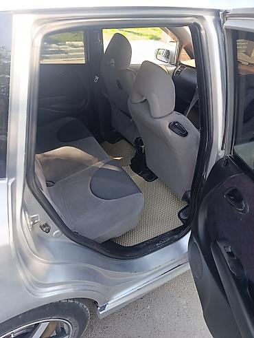 машины до 150000: Honda Fit: 2004 г., 1.3 л, Вариатор, Бензин, Хэтчбэк — 6