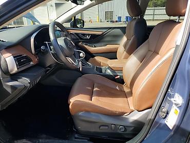 Toyota: Toyota RAV4: 2022 г., 2.5 л, Автомат, Бензин, Внедорожник — 10