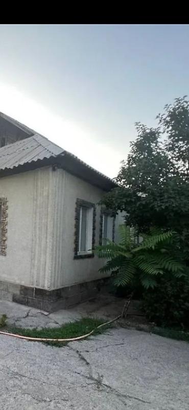 продаю 2х этажный дом: 62 м², 4 комнаты, Без подселения — 2
