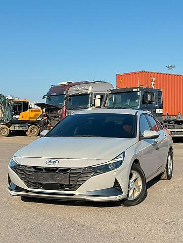 элантра: Hyundai Elantra: 2021 г., Седан — 1