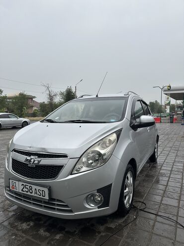 Chevrolet: Chevrolet Spark: 2012 г., 1 л, Автомат, Бензин, Хэтчбэк