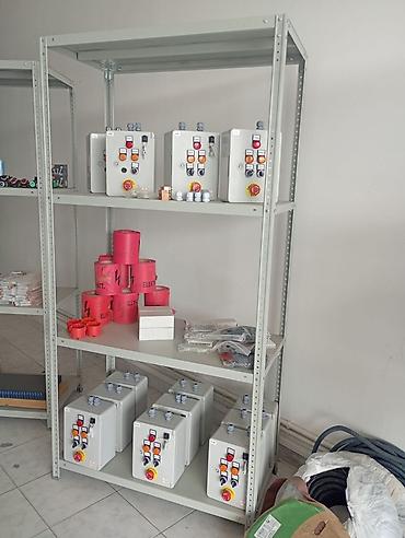 stelaj polka: Rəflər 300 azne alınıb az istifadə olunub heç bir problemi yoxdur hər — 1