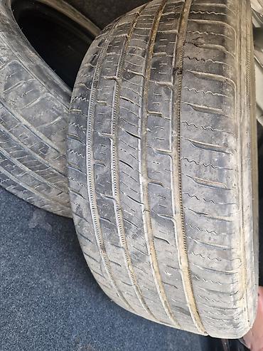 235 55 17: Satılır: 2 ədəd avtomobil şini - Ölçü: 235/50 R17 - Yük/sürət — 3