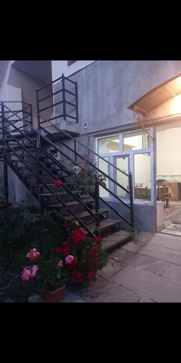 ev alqı satqısı və kirayəsi: 100 kv. m, 3 otaqlı, Telefon, Qaz, İşıq