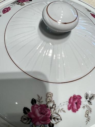фарфоровые куклы стоимость: Столовый сервиз из фарфора с цветочным декором. 3000 сом за набор — 4