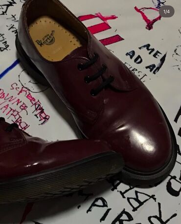 туфли от chanel: Dr martens Размер:36-37 Состояние:9/10 bape, the north face, rick