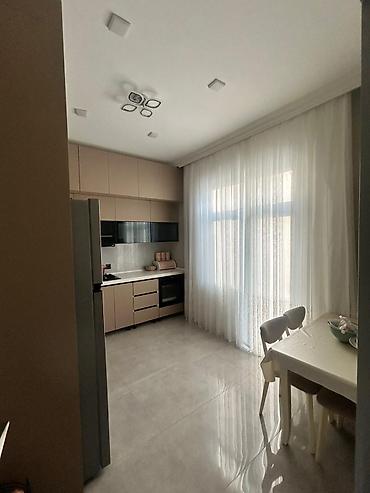 ev tecili satilir: 4 otaqlı, 162 kv. m, Kredit yoxdur, Yeni təmirli — 9