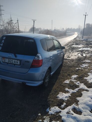 Honda: Honda Fit: 2002 г., 1.3 л, Вариатор, Бензин, Хэтчбэк — 5