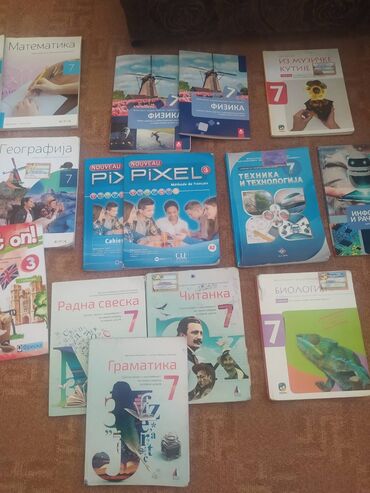 bodi na jedno rame: Prodajem komplet knjiga sa slike za sedmi razred osnovne škole odlicno
