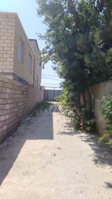 əcəmidə kirayə ev: Yeni acilan Tamstorr markete 700 metr masinla mesafedir lakin piyada