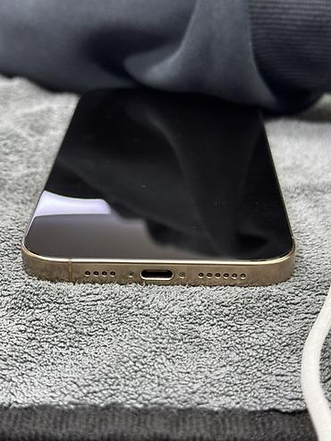 Мобильные телефоны и аксессуары: IPhone 16 Pro Max, Б/у, 256 ГБ, Desert Titanium, Зарядное устройство, Защитное стекло, Чехол, 90 % — 4