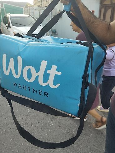 Wolt Partner izotermik çatdırılma çantası - Rəng: mavi, Wolt loqolu -