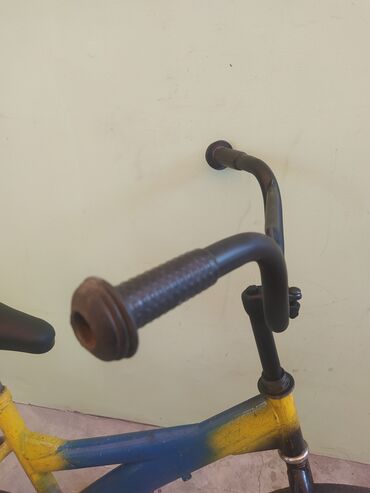 седушка: Продаю велосипед, на ходу, покрышки и камеры целые, седушка обтянутая