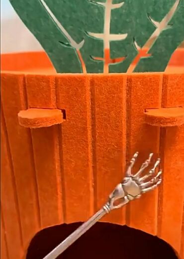 Зоотовары: Домик для котика. Материал типо войлока. Лёгкий, удобный. Коты не — 12