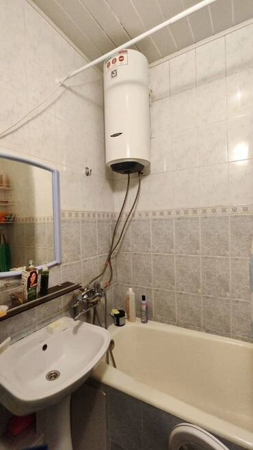 сдаю квартиру на долгий срок в аламедине: 3 комнаты, 62 м², 105 серия, 4 этаж, Евроремонт