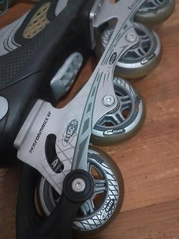 Roleri i rolšue: Roleri broj 39– 4 točka po roleru, aluminijumska šasija - — 10