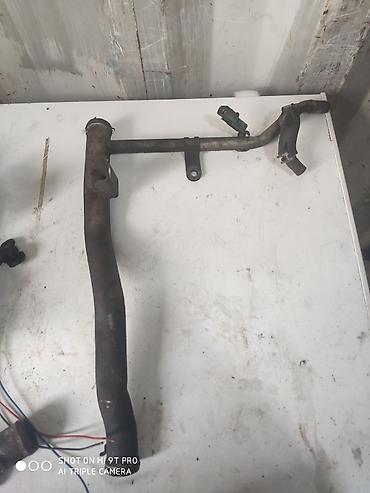 Двигатели, моторы и ГБЦ: Бензиновый мотор Mitsubishi 1999 г., 1.8 л, Б/у, Оригинал — 2