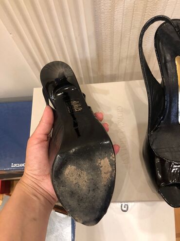 Basanoşka və səndəllər: Ölçü: 35.5, rəng - Qara, İşlənmiş — 7