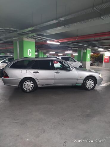 Mercedes-Benz: Mercedes-Benz 220: 2.2 l | 2000 il Universal — 9