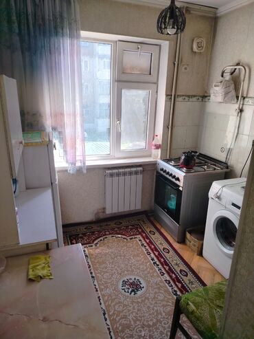 аренда квартир на долгий срок с подселением: 1 бөлмө, Риелтор, Чогуу жашоосу жок, Жарым -жартылай эмереги бар