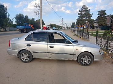 дэу матиз 1: Hyundai Accent: 2000 г., Кол менен иштөөчү, Бензин, Седан — 1