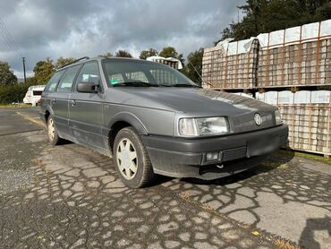 Volkswagen: Volkswagen Passat: 1990 г., 1.8 л, Механика, Бензин, Универсал