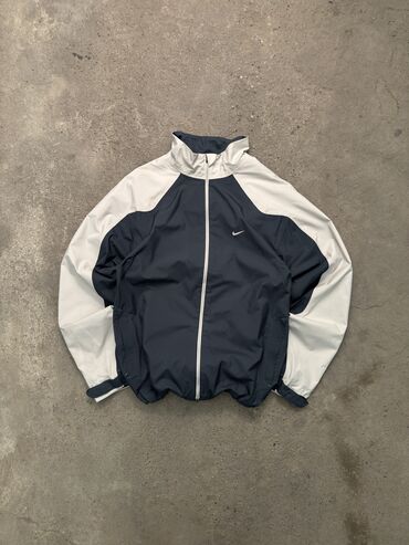 мужское пальто черное: Мужская куртка, L (EU 40), Nike, Новый, цвет - Серый, Платная доставка