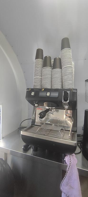 Biznes üçün avadanlıq: Nuova Simonelli Appia peşəkar espresso kofe aparatı satılır. Kafe — 2