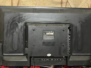 Телевизоры: Бренд:Рекорд. LED-телевизор с плоской панелью, диагональ 32 дюйма (81 — 6