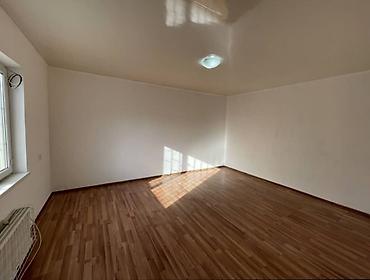 Продажа коттеджей и домов: 🏡 **Продается уютный дом в Бишкеке!** 📍 Район: Ак-Ордо 1 ж/м 🏠 Дом: 2 — 11