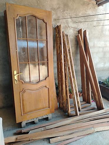 входные двери с ковкой: Şüşəli taxta otaq qapısı və qapı üzlükləri (kassalar, plintuslar)təmiz — 2