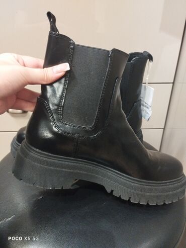 санки с рулем: Məhsul: Qadın çəkmələri – Stradivarius Təzədir 1dəfə geynilib