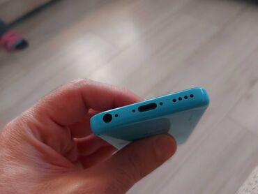 Apple iPhone: Apple iPhone iPhone 5c — 9