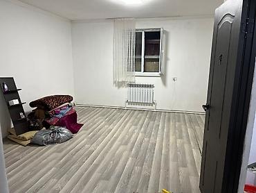 дом с баней на сутки: 25 м², 1 комната, Ак-Ордо 1 ж/м, Без животных — 2