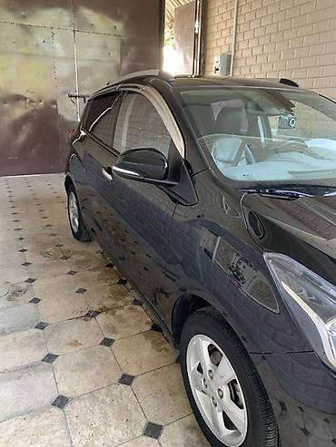 Chevrolet: Chevrolet Spark: 2018 г., 1 л, Вариатор, Хэтчбэк — 3