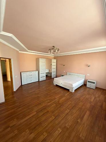 здаю аренду: 350 м², 6 комнат, Ала-Арча ТРЦ, Без подселения — 6
