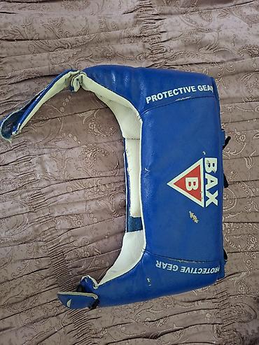 boks torbasi: Hamısı bir yerdə 50 azn 2 cüt - boks əlcəyi 1 ədəd - Kask(Baş — 2