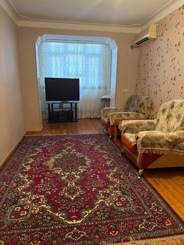 Nərimanov rayonu, Montin bazarına yaxın, köhnə tikili, 5 mərtəbəli