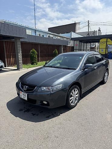 передние сиденье: Сдаю Honda Accord, Посуточно, Без водителя, | Водительские права — 2