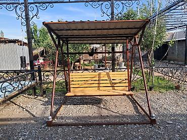 скамейки б у: Садовые качели Металл, Со спинкой, С крышей — 1