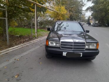 çeşqa turbo az: Mercedes-Benz 190: 1.8 l | 1992 il Sedan