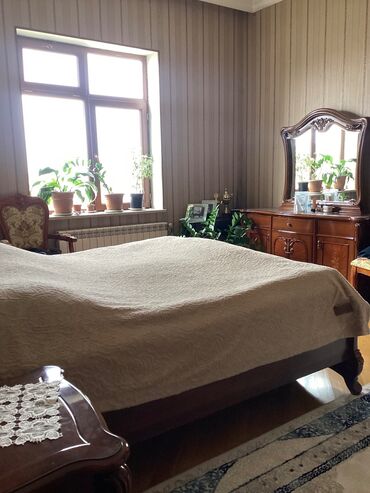 Həyət evləri və villaların satışı: 7-ci mikrorayon 4 otaqlı, 250 kv. m, Kredit yoxdur, Yeni təmirli -da lalafo.az — 11 Həyət evləri və villaların satışı: 7-ci mikrorayon 4 otaqlı, 250 kv. m, Kredit yoxdur, Yeni təmirli — 11