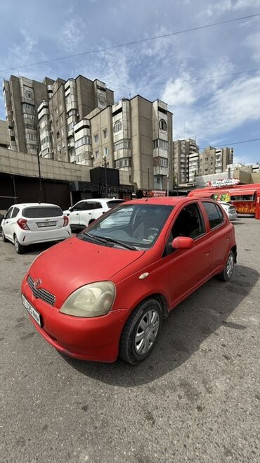 Toyota: Toyota Yaris: 2001 г., 1 л, Механика, Бензин, Хэтчбэк