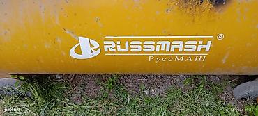 пескоструя: Поршневой ременной компрессор Russmash (РуссМАШ) на ресивере желтого — 6
