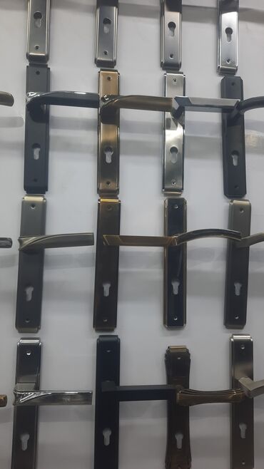 Qapı zamokları: Qapı üçün tam dəst: mexanizm, silindr, rozetkalar və dəstək - Daxili — 12