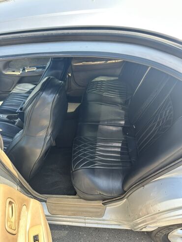 Nissan: Nissan Maxima: 3 l | 1998 il Sedan — 7