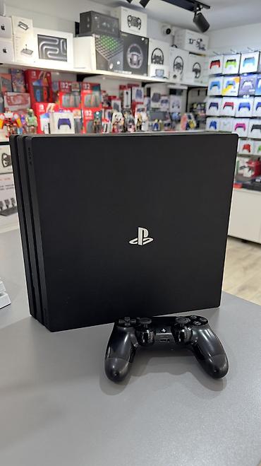 PlayStation 4 Pro БУ 1ТБ в хорошем состоянии, все работает В комплекте